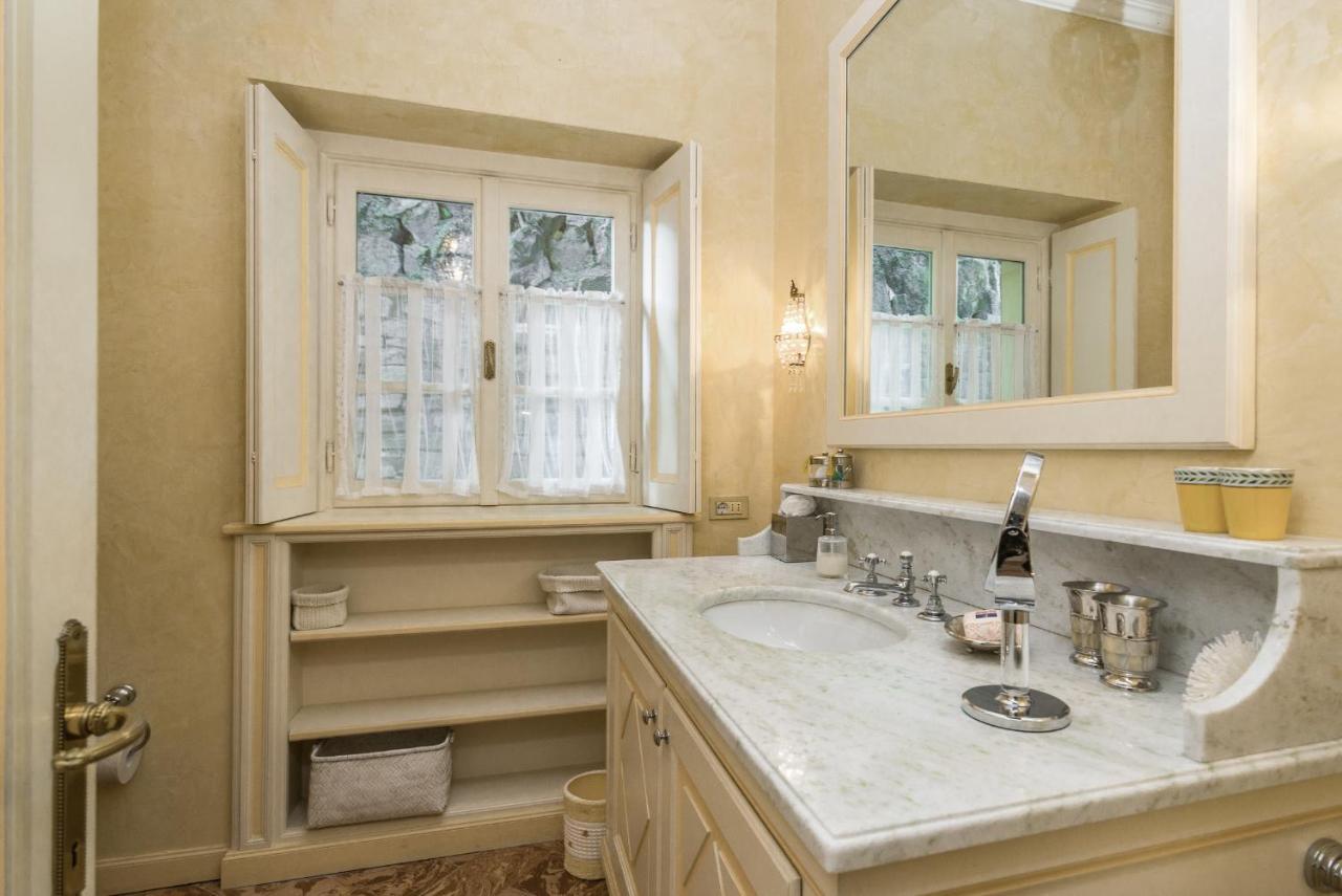 Lussuosa Villa Sulle Sponde Dello Splendido Lago Di Como Torno Esterno foto