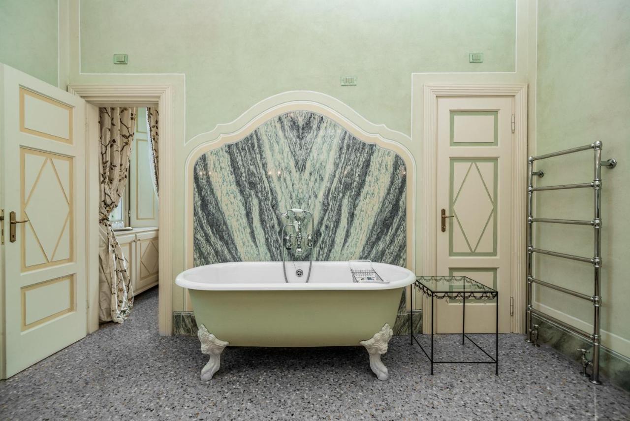 Lussuosa Villa Sulle Sponde Dello Splendido Lago Di Como Torno Esterno foto